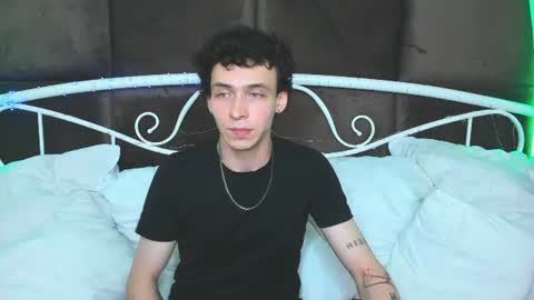 Snapshot of jacob_davidson chatting on June 22, 10:12 am Jacob online show from June 22, 10:12 am