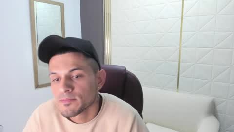 jacob_stonne online show from July 31, 9:52 am