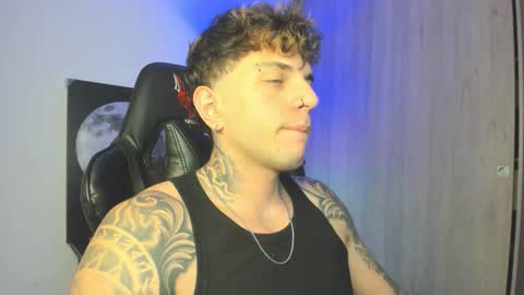 jacobb116 online show from October 15, 12:11 am