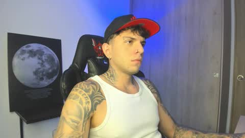 jacobb116 online show from November 4, 1:05 am