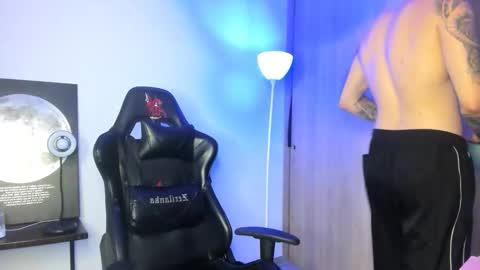 jacobb116 online show from December 23, 1:03 am