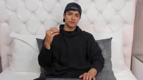 Jacob online show from September 19, 3:19 am