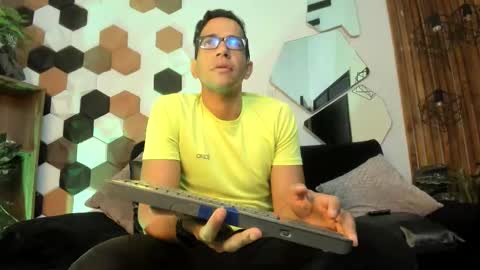 jacobdraven online show from March 8, 7:28 pm