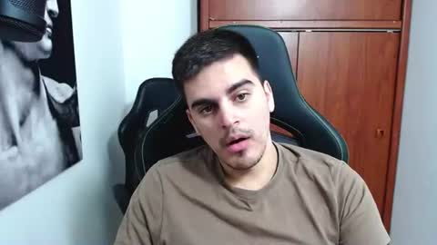 jacobjobs1 online show from June 27, 8:47 pm