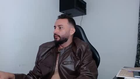 Snapshot of jacobkingd chatting on September 22, 5:09 am jacobkingd online show from September 22, 5:09 am