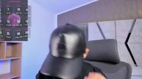 Jacob online show from November 19, 9:15 pm