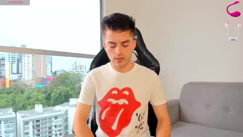 JACOB STONES online show from November 6, 6:53 pm