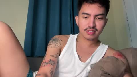 Snapshot of jacobthebezt chatting on February 23, 10:01 am Jacob online show from February 23, 10:01 am