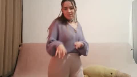 jacquelynsundin online show from October 1, 12:44 pm
