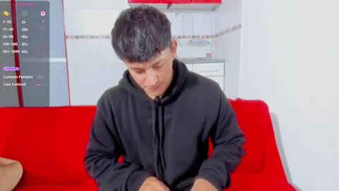 Snapshot of jacques_cardiet chatting on November 8, 11:10 am jacobo online show from November 8, 11:10 am