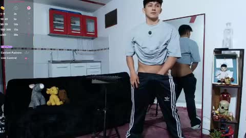 jacobo online show from March 31, 1:33 pm