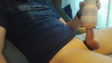 Snapshot of jacuzzi90 chatting on August 9, 5:12 am jacuzzi90 online show from August 9, 5:12 am
