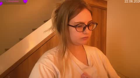 jacywinslat online show from June 23, 6:44 am