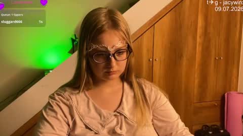 jacywinslat online show from July 9, 2:21 pm