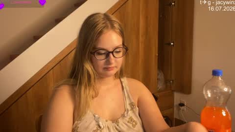 jacywinslat online show from July 16, 11:11 pm