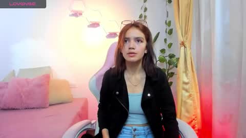 jade77__ online show from September 9, 12:48 pm