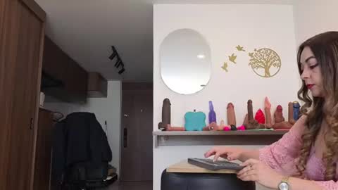 Snapshot of jade_amadoo chatting on July 17, 2:24 pm Jade online show from July 17, 2:24 pm