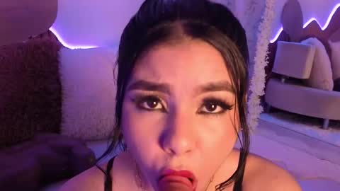  Jade Bonnet online show from November 22, 12:04 pm