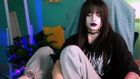 Snapshot of jade_castle chatting on March 7, 5:18 am jade_castle online show from March 7, 5:18 am