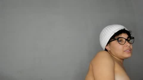 Snapshot of jade_dorthini chatting on November 16, 8:14 pm Jadeleidy Dorthini online show from November 16, 8:14 pm