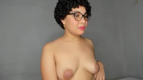 Snapshot of jade_dorthini chatting on December 2, 11:34 pm Jadeleidy Dorthini online show from December 2, 11:34 pm