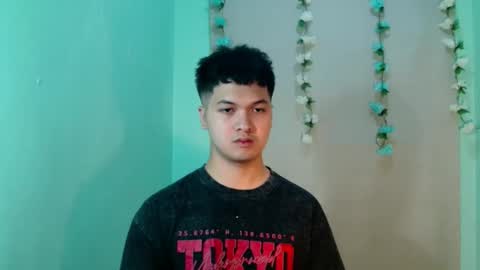 Snapshot of jade_halo chatting on April 2, 8:01 am jade_halo online show from April 2, 8:01 am