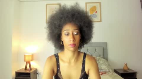 Jade smile online show from October 7, 3:31 pm