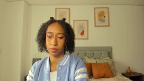 Jade smile online show from October 11, 6:06 pm