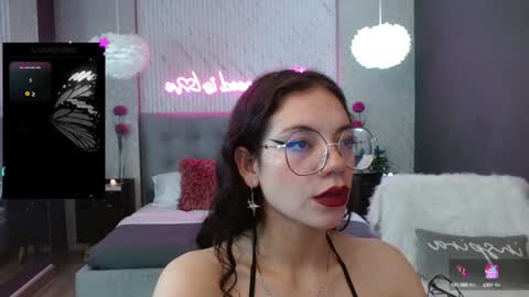 JADE online show from January 2, 8:24 pm