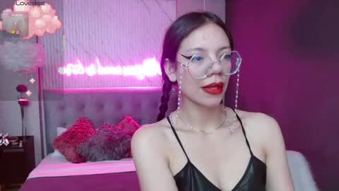 JADE online show from February 18, 5:10 pm