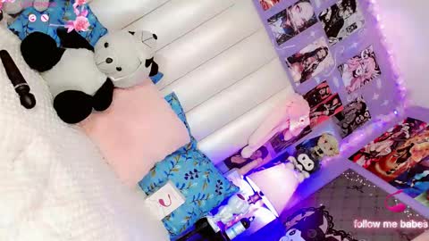 Jadee Williamss online show from November 4, 3:00 pm