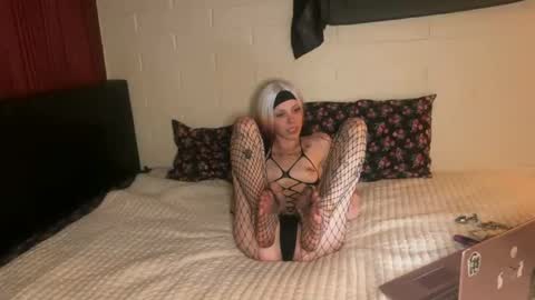 Snapshot of jadeeamberr chatting on February 14, 6:32 am Jade online show from February 14, 6:32 am