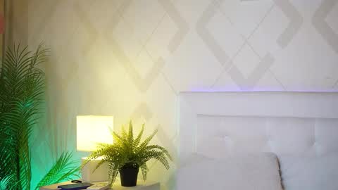  Jade  online show from December 15, 8:24 pm