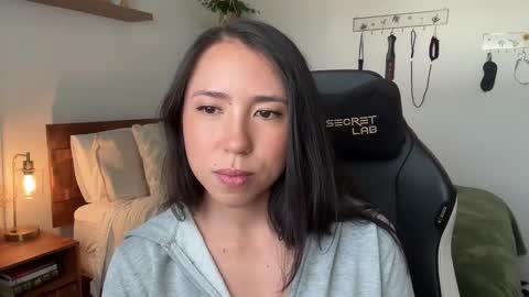 Jade Love online show from November 14, 8:18 pm