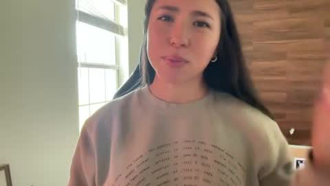 Jade Love online show from July 8, 4:00 pm