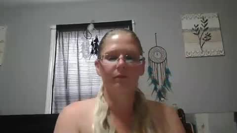 JadeLuv online show from October 25, 6:13 pm