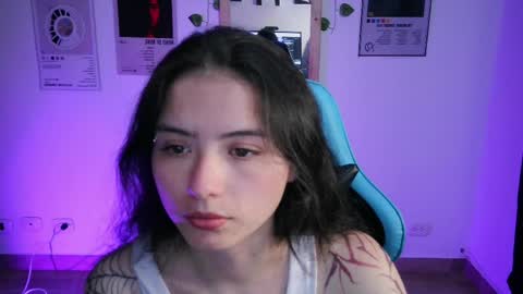 Snapshot of jademonet_ chatting on March 26, 5:24 am Jade 3 online show from March 26, 5:24 am