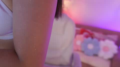 Snapshot of jadesummerr chatting on March 20, 11:42 pm Jade Summer online show from March 20, 11:42 pm