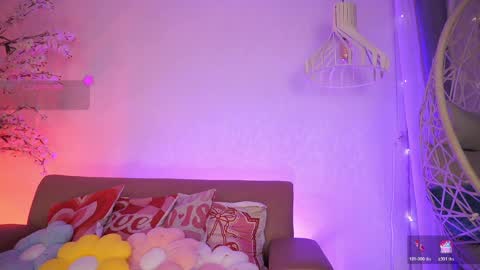 Snapshot of jadesummerr chatting on April 8, 11:32 am Jade Summer online show from April 8, 11:32 am