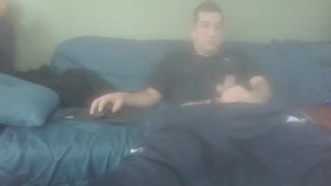 Snapshot of jag8637 chatting on January 3, 2:40 pm jag8637 online show from January 3, 2:40 pm