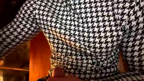 Snapshot of jahbless22 chatting on March 22, 10:57 pm Don London online show from March 22, 10:57 pm