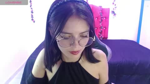 Snapshot of jaide387017 chatting on May 4, 8:49 pm jaide387017 online show from May 4, 8:49 pm