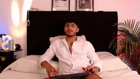 Snapshot of jaiden_thoner chatting on November 25, 6:35 am Jaiden online show from November 25, 6:35 am