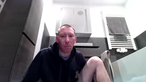 Snapshot of jak_81 chatting on January 12, 1:53 am jak_81 online show from January 12, 1:53 am