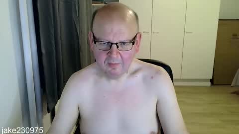 Jake2309 online show from December 5, 8:27 pm