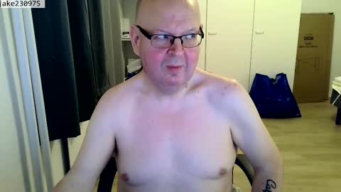 Jake2309 online show from February 24, 7:12 pm