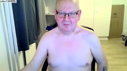 Jake2309 online show from March 3, 7:53 pm