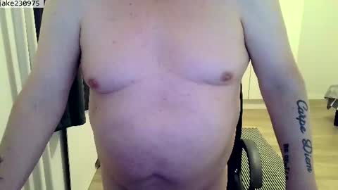 Snapshot of jake230975 chatting on June 24, 7:13 pm Jake2309 online show from June 24, 7:13 pm