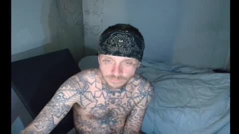 showingitoff online show from February 27, 5:18 am