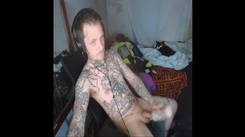 showingitoff online show from March 27, 8:26 am